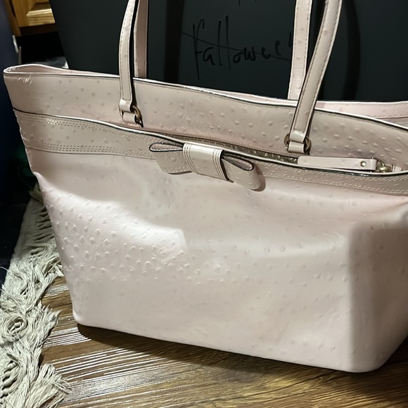 Pink Kate Spade purse - Picture 2 of 3